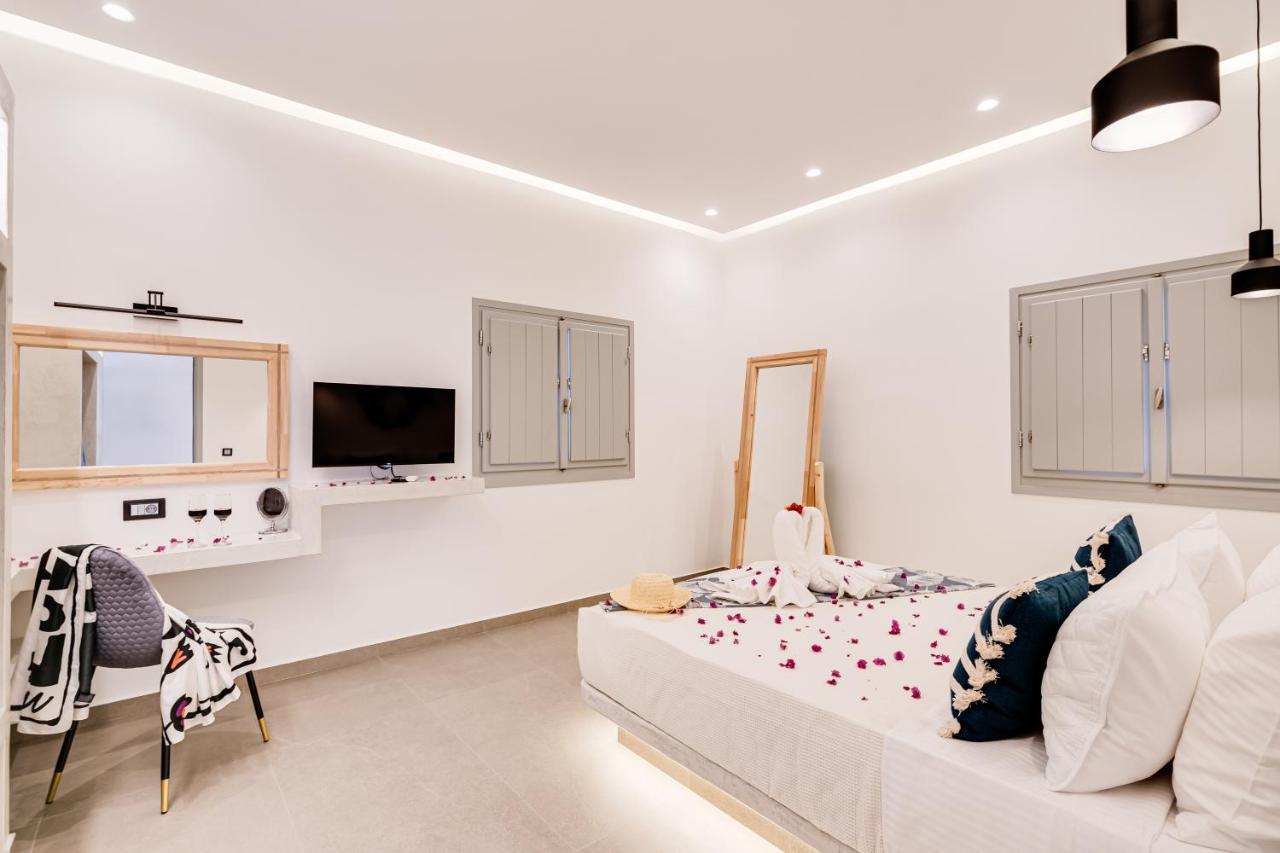 Tiara Suites Santorini Тира Экстерьер фото