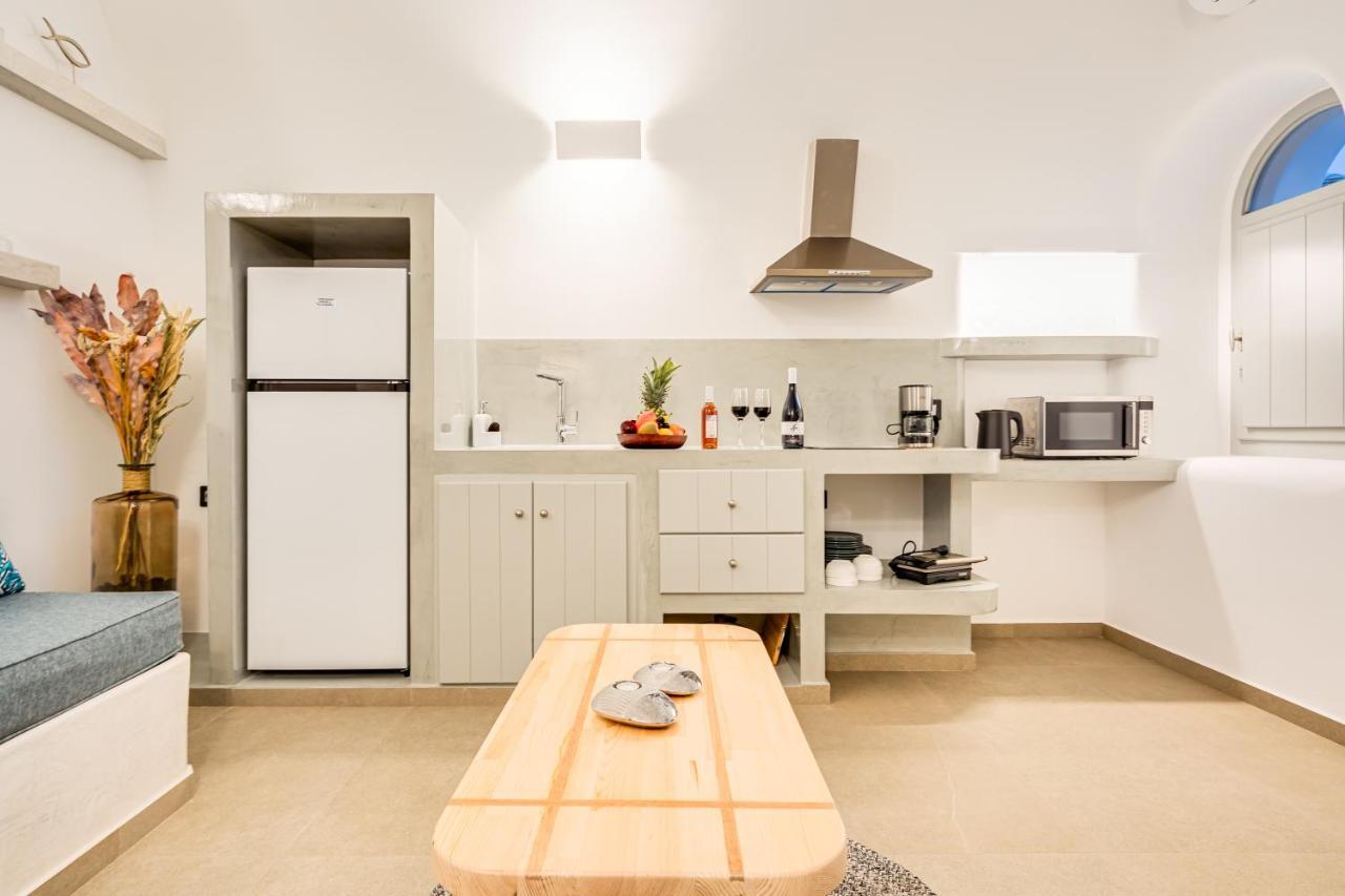 Tiara Suites Santorini Тира Экстерьер фото