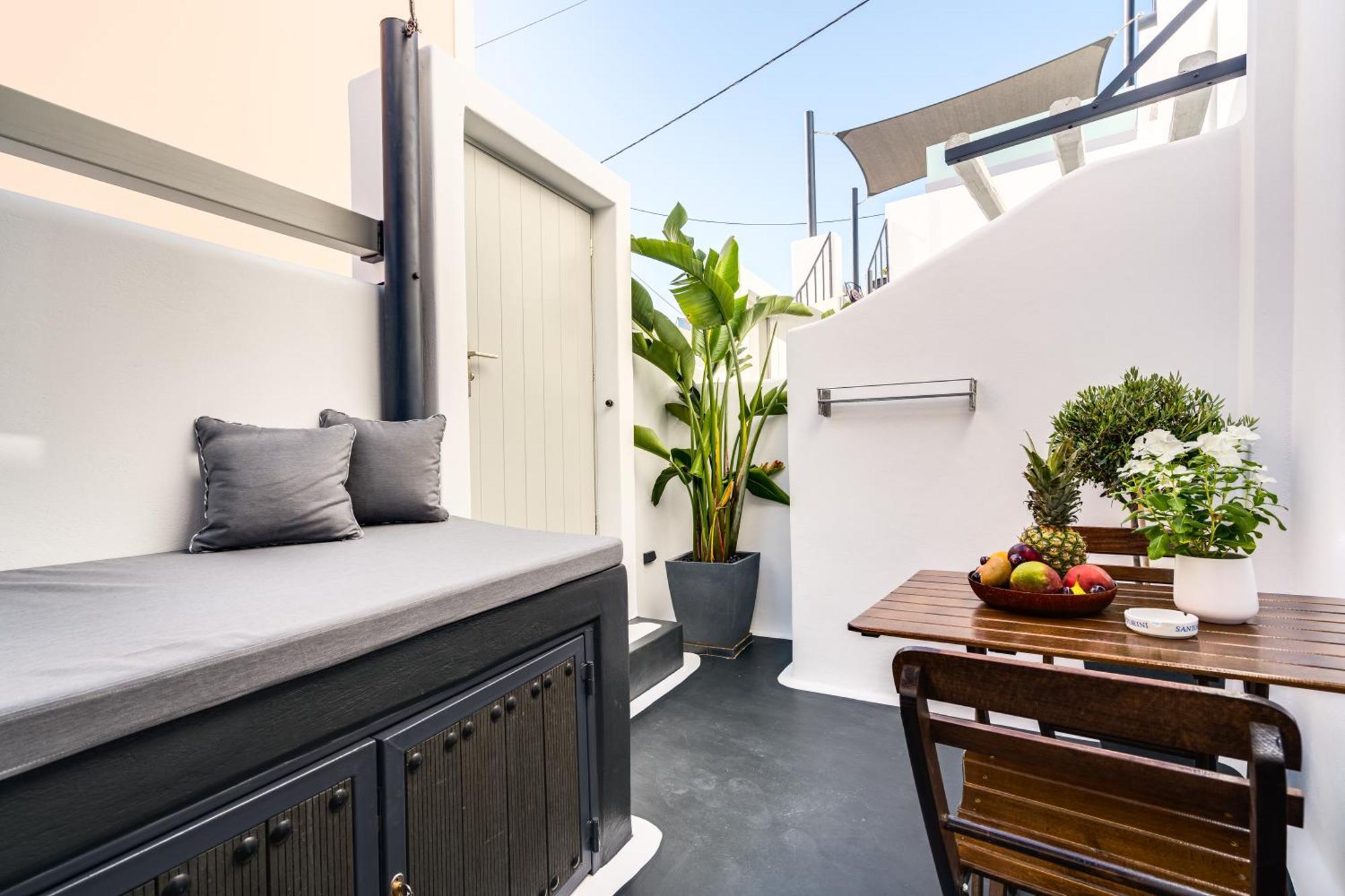Tiara Suites Santorini Тира Экстерьер фото