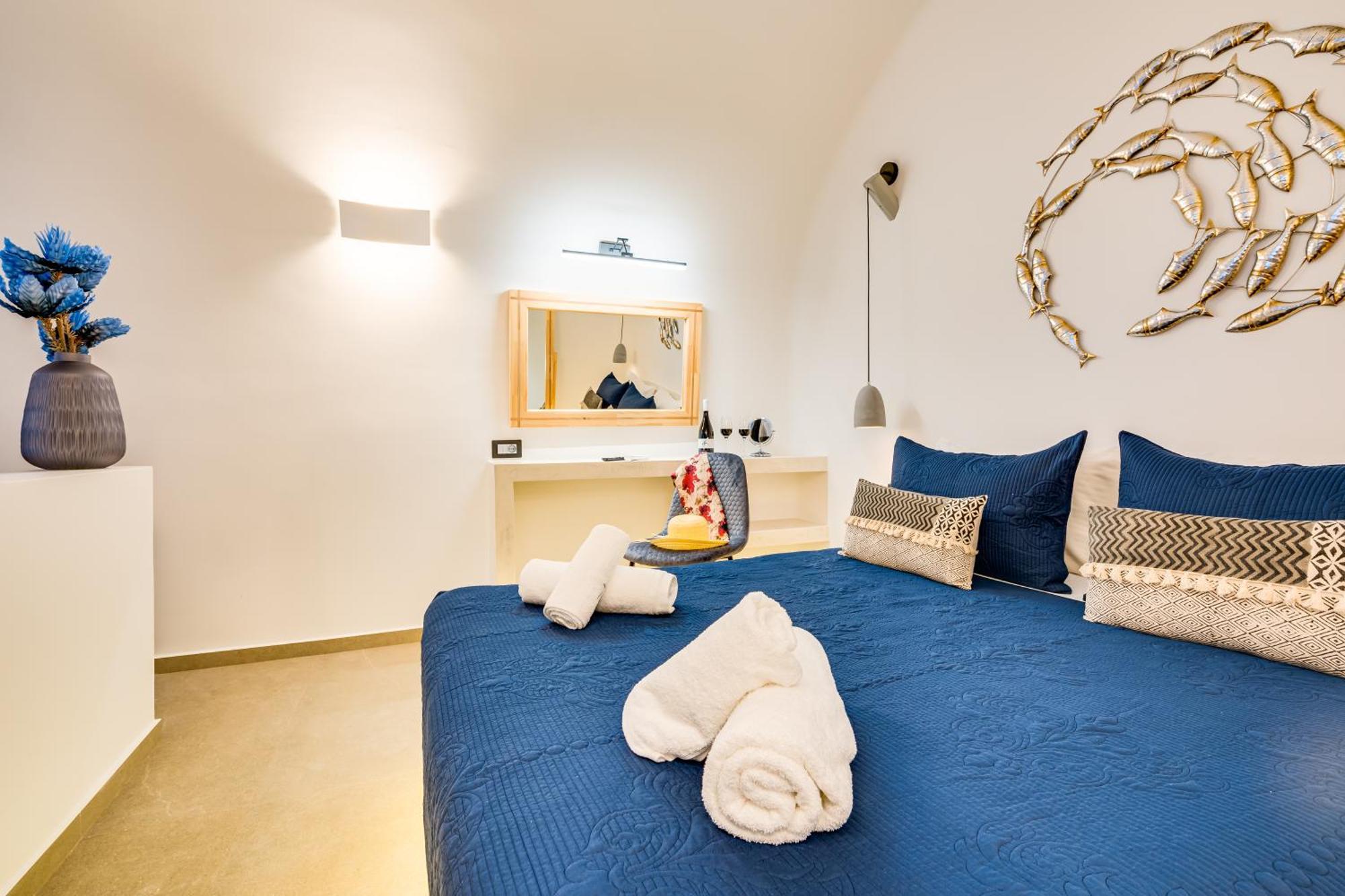 Tiara Suites Santorini Тира Экстерьер фото